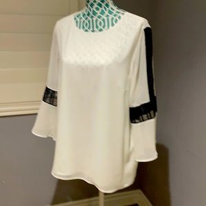 Calvin Klein White and Black Blouse XL